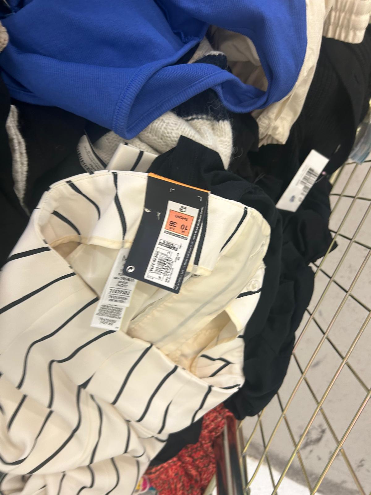 Mixed Clothing With Original Store Tags Cream 20 Pack