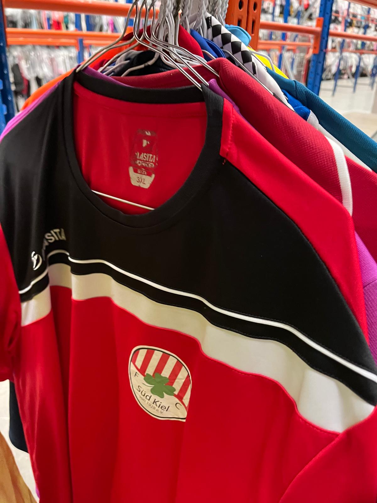 Collectible & Branded Corporate Sports Tops 10 Pack