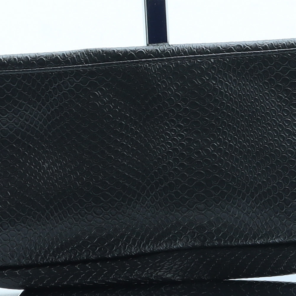 Preworn Womens Black Animal Print Leather Clutch Size Small