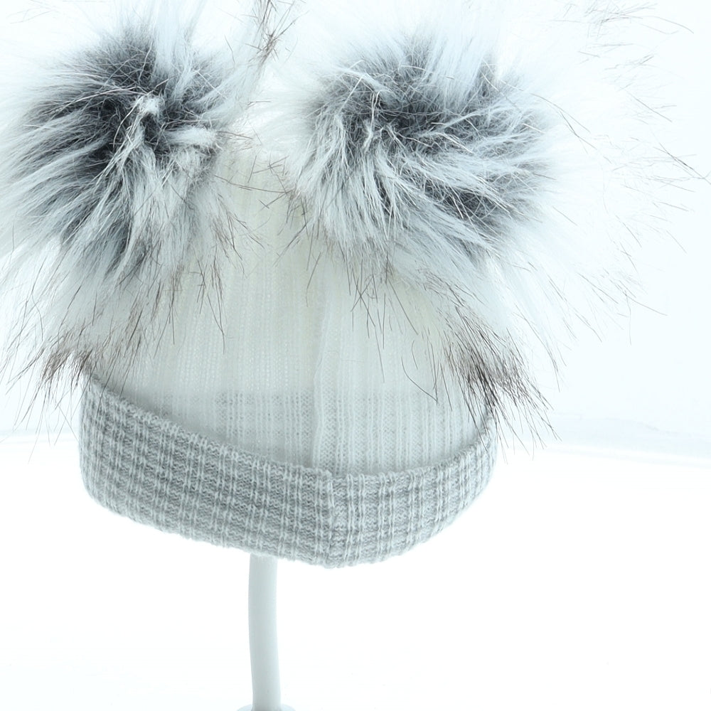 Preworn Girls White Acrylic Bobble Hat Size S - Faux Fur