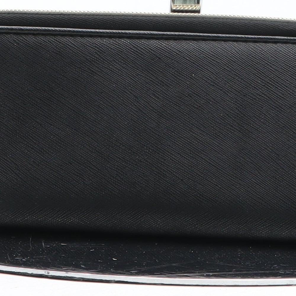 Preworn Womens Black Polyurethane Bow Tie Wallet Size M