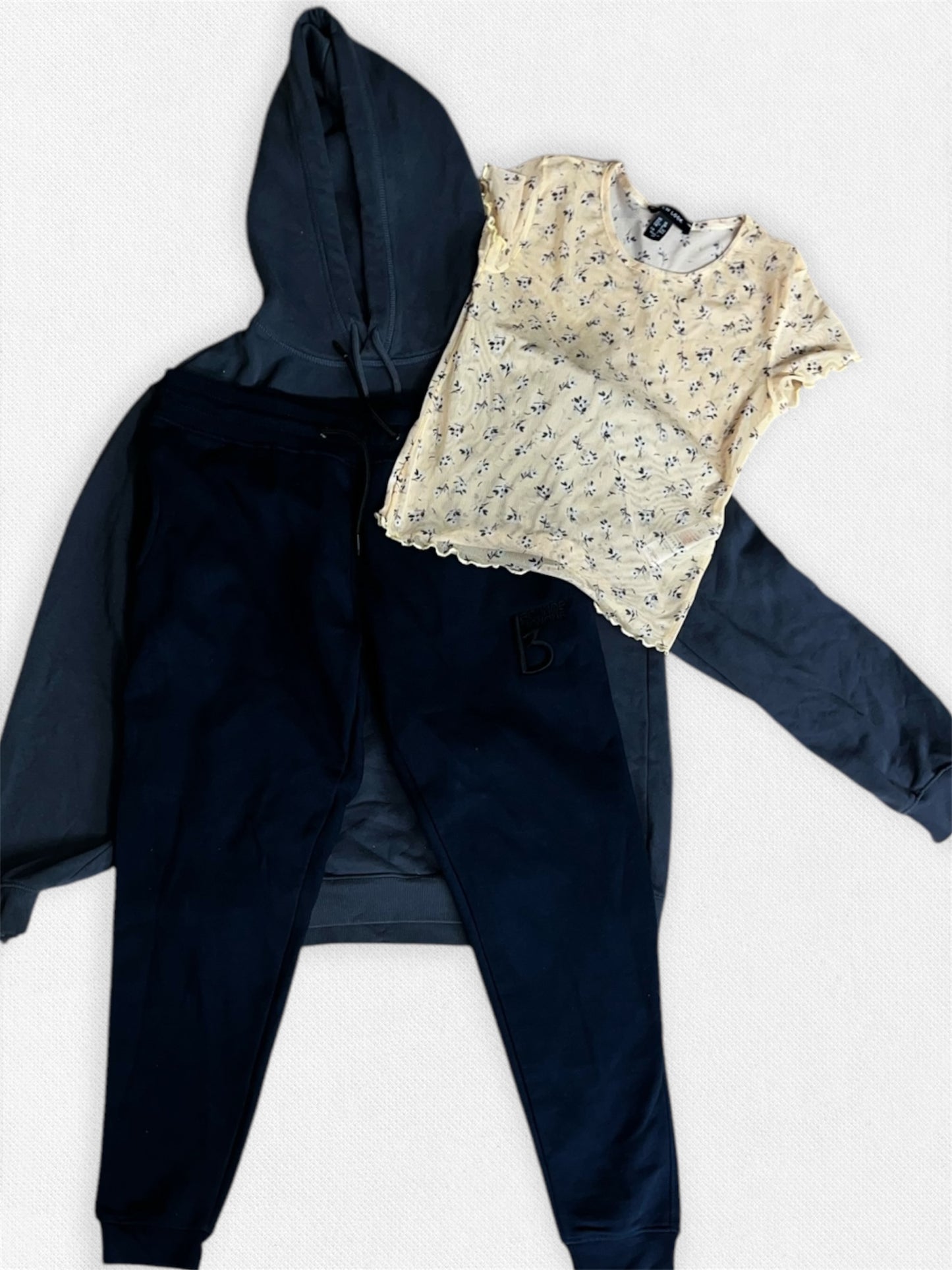 Ex House Clearance Wholesale 20 Pack Preloved Clothing For Resale