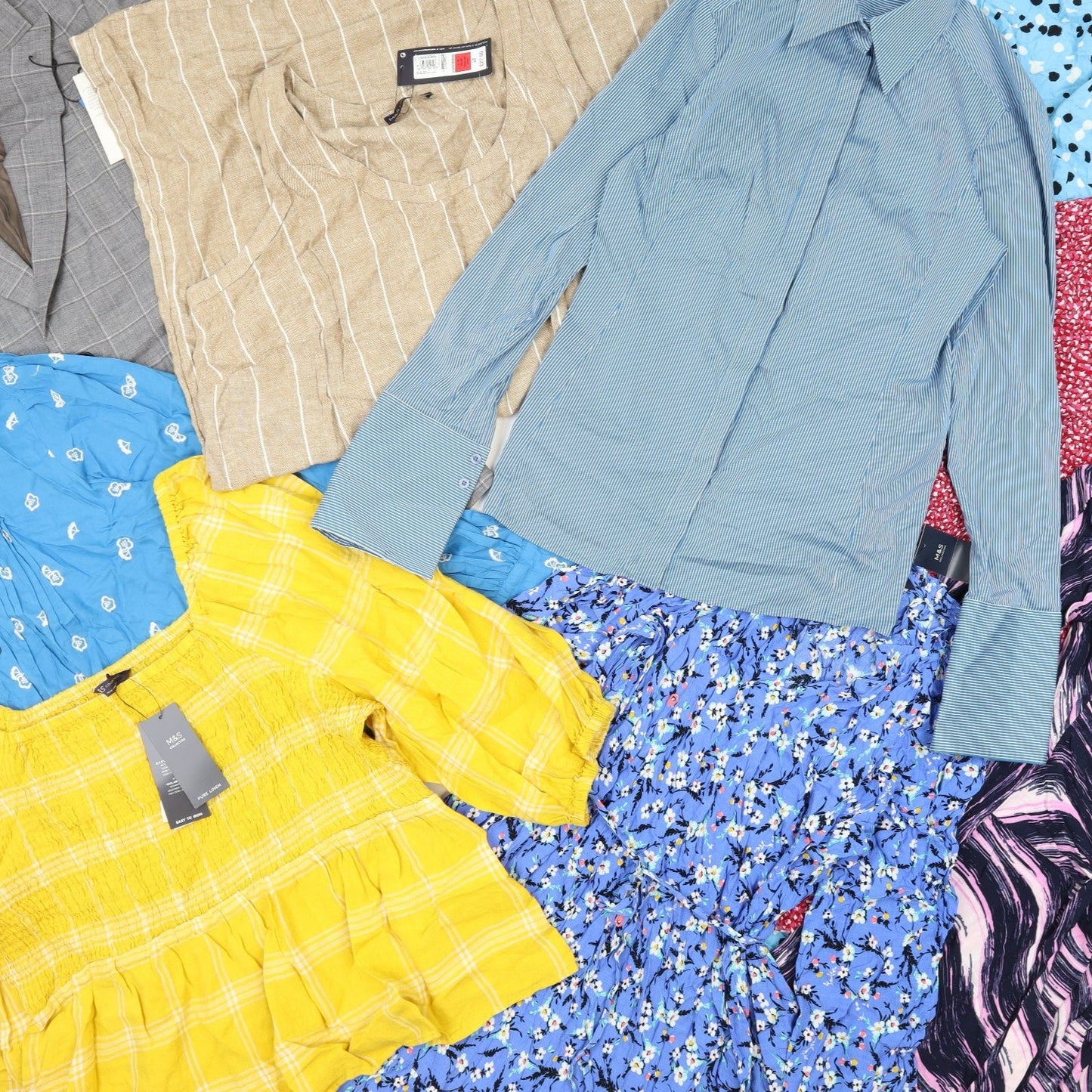 Ex Online Returns Womens 35-Pack Wholesale Preloved Clothing – For Resale