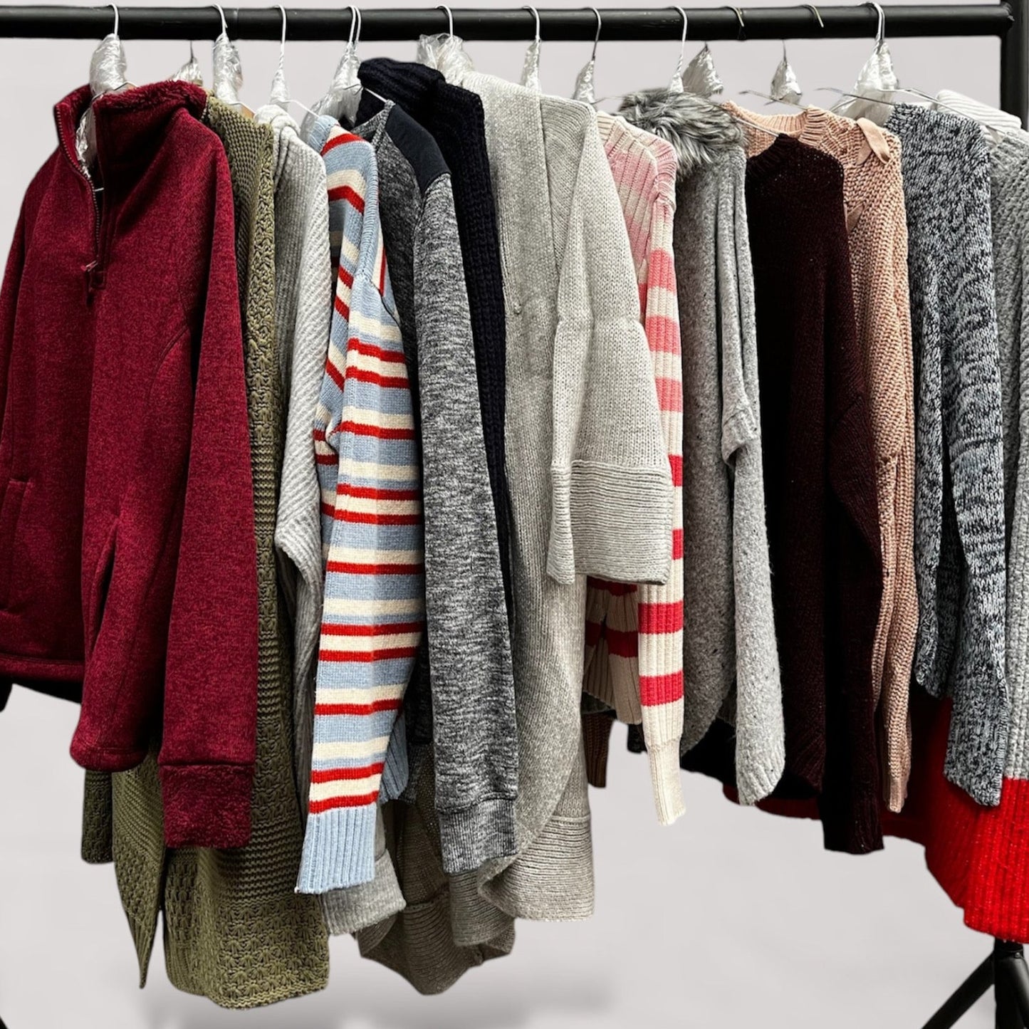 Preloved Age UK 20-Pack Wholesale Preloved Jumpers - For Resale - Image 6