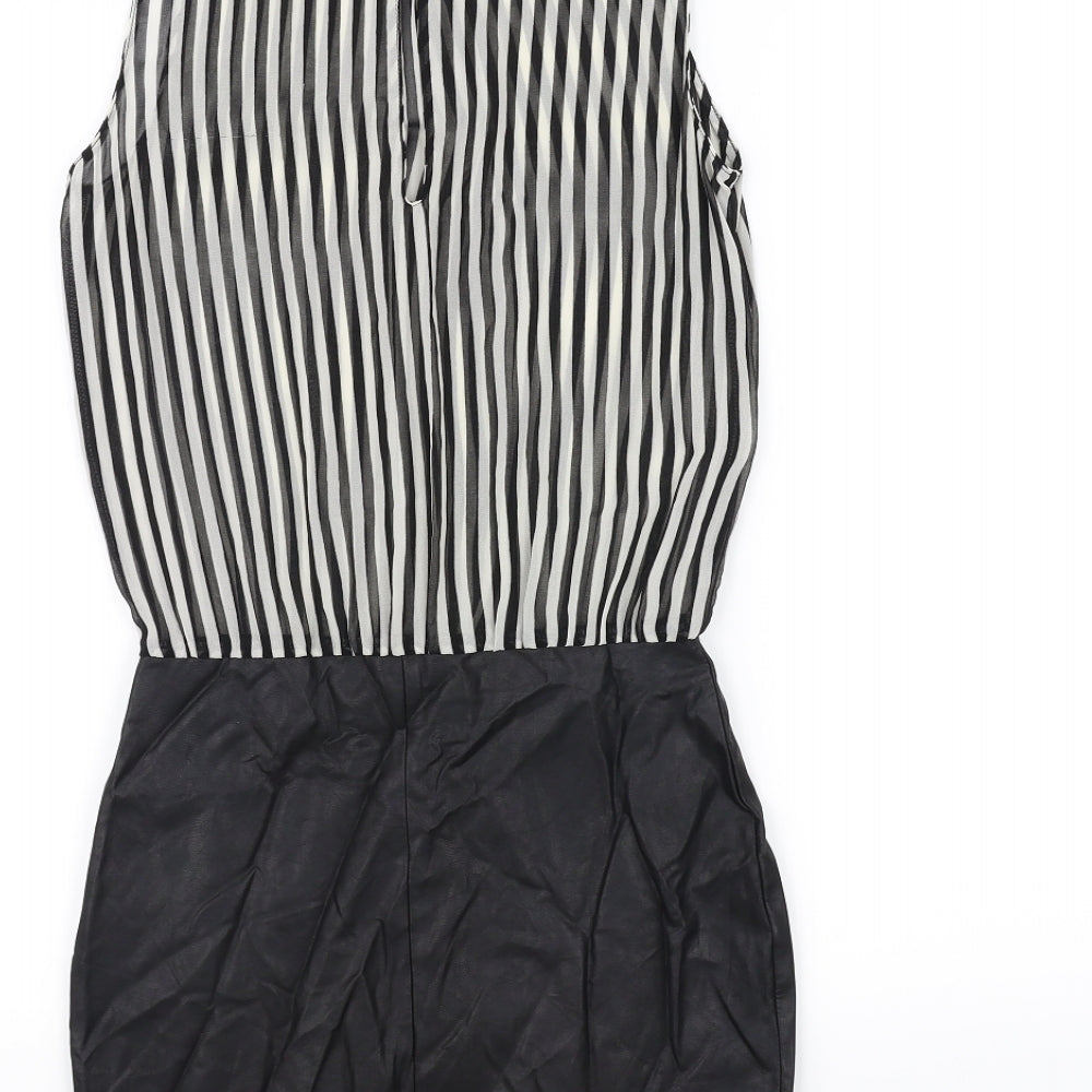 Trafaluc Womens White Striped A-Line Size 4