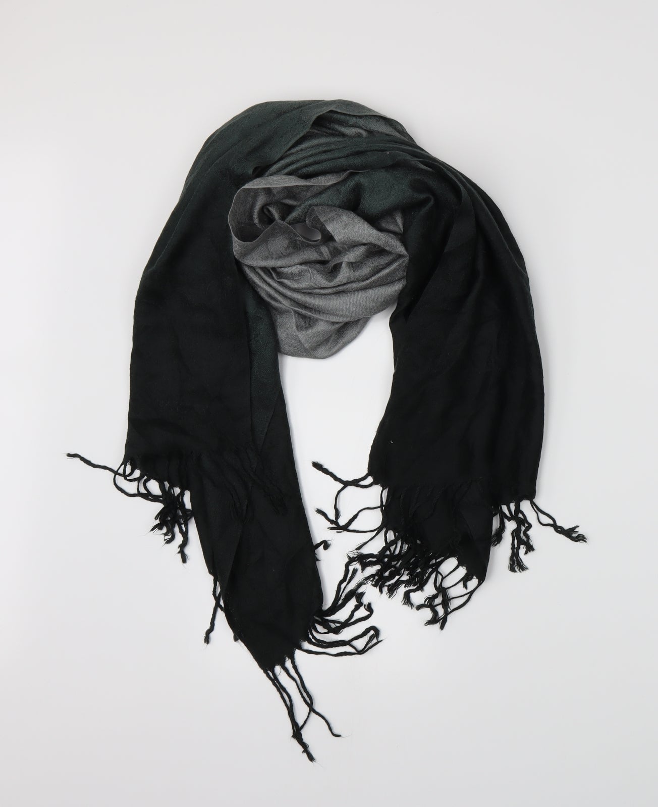 Preworn Womens Green Paisley Scarf