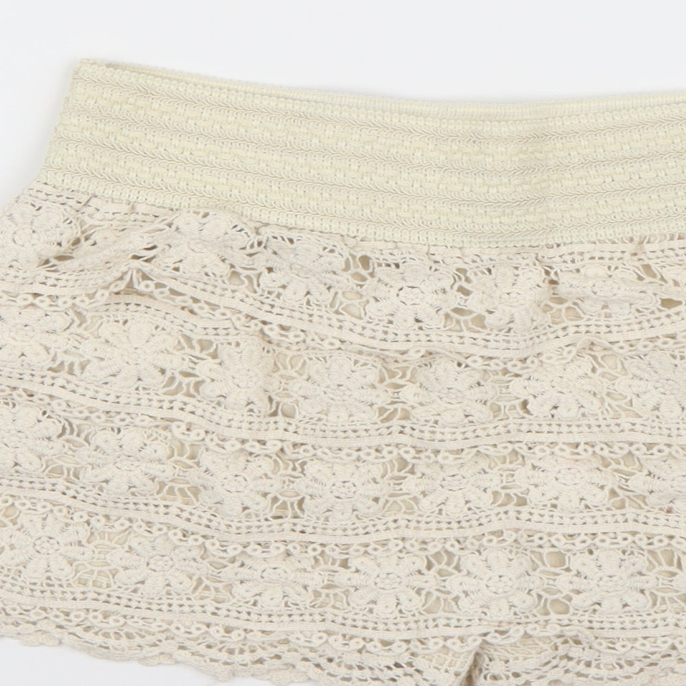 Preworn Womens Beige Bermuda Shorts Size XS