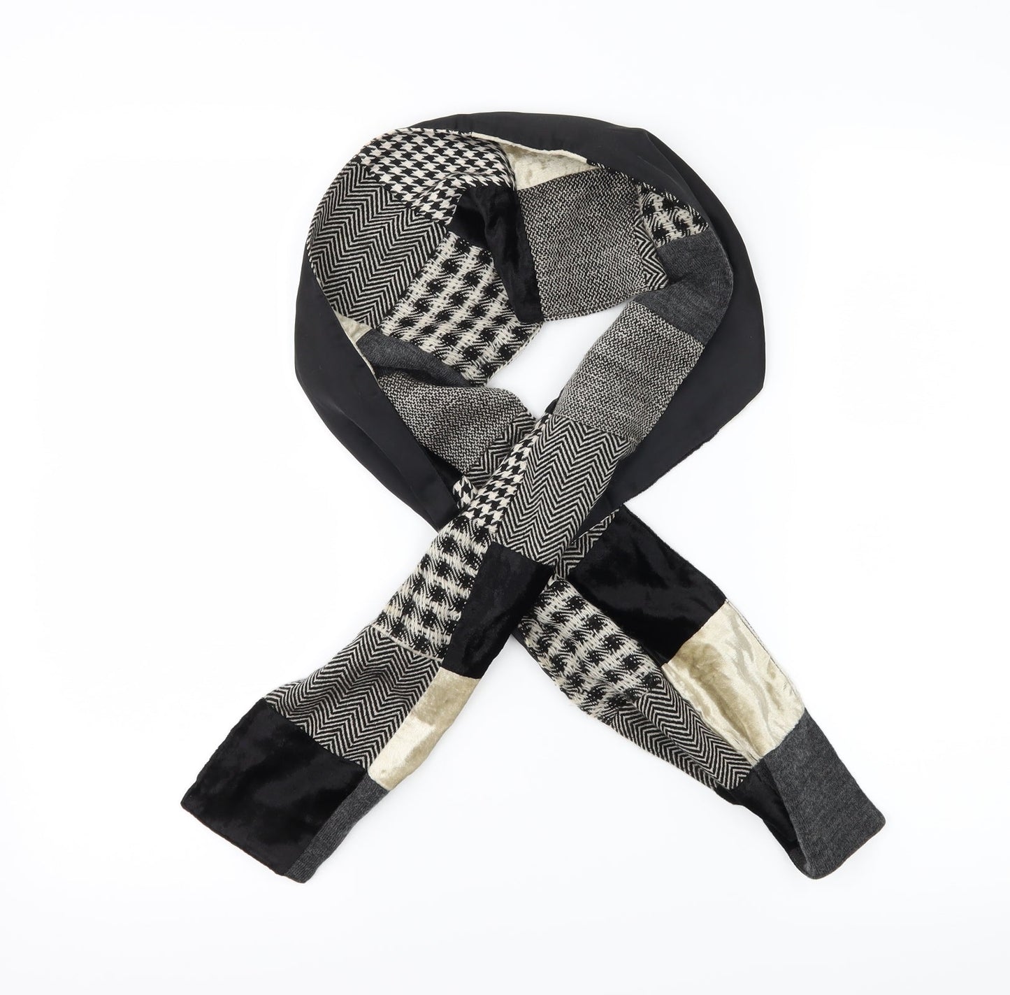 Preworn Womens Black Check Satin Scarf