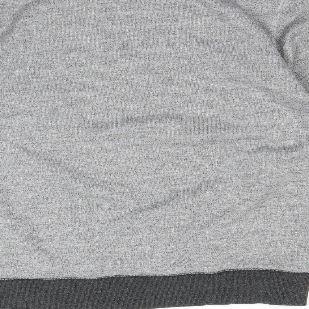 Brand and care label for Easy men’s grey jumper, size L
