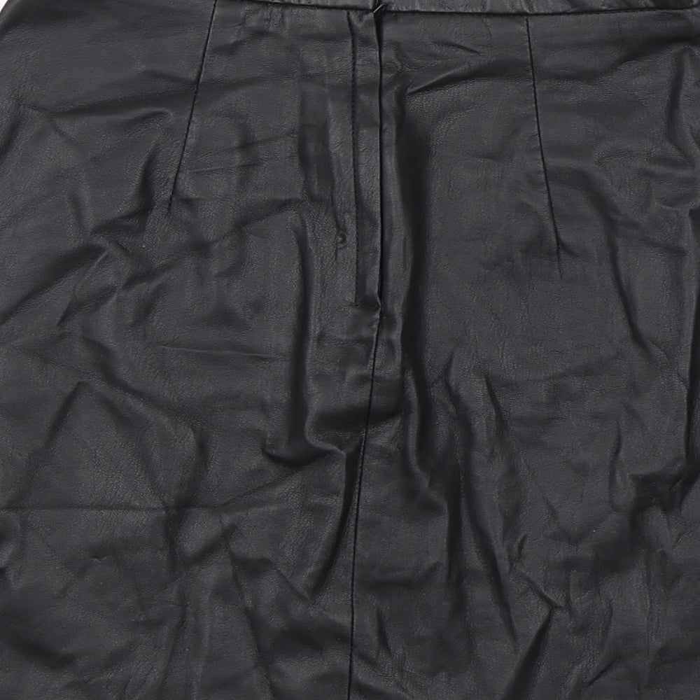 H&M Womens Black Pleated Skirt Size 6 - Faux Leather