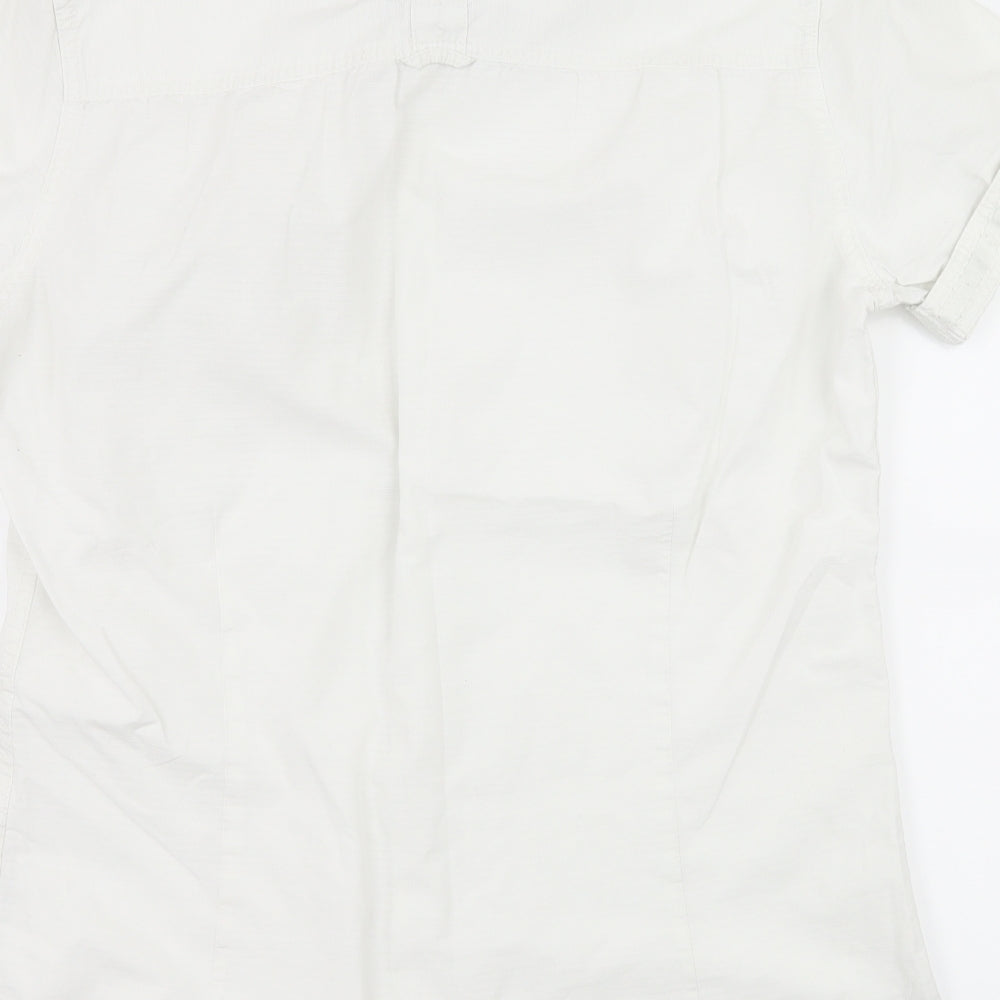 Brand and care label for XSIDE men’s white button-up, size S