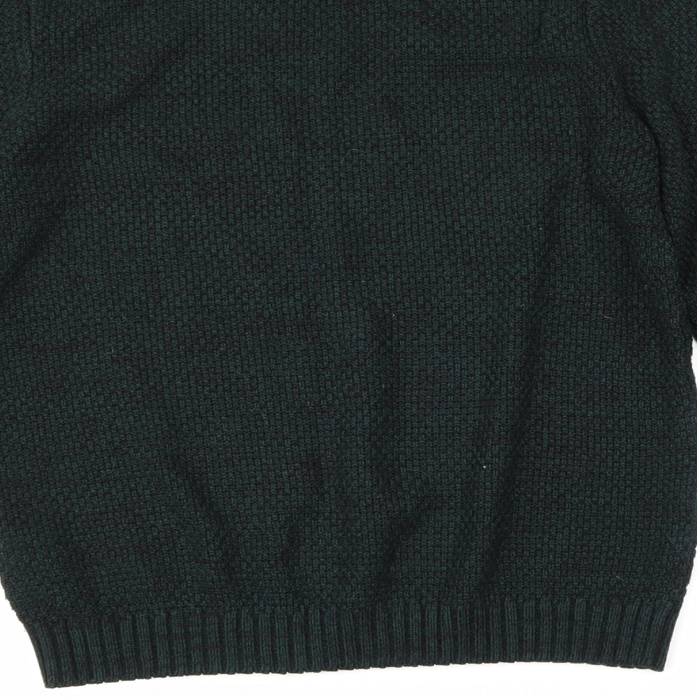 Brand and care label for F&F men’s green jumper