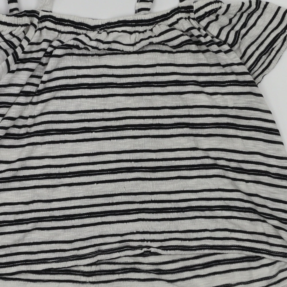 F&F Girls Black Striped Pullover T-Shirt Size 8-9 Years