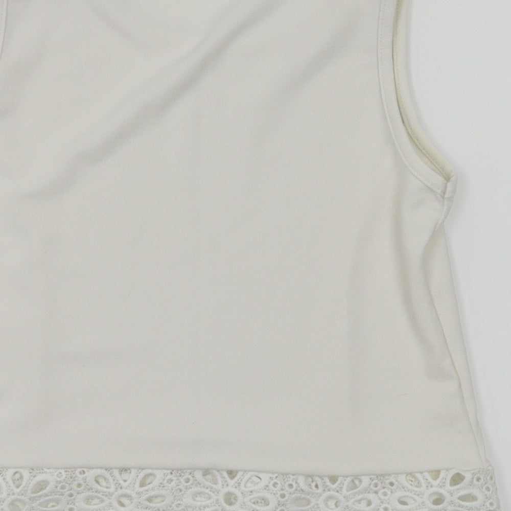 Boohoo Womens White Floral Basic T-Shirt Size 6