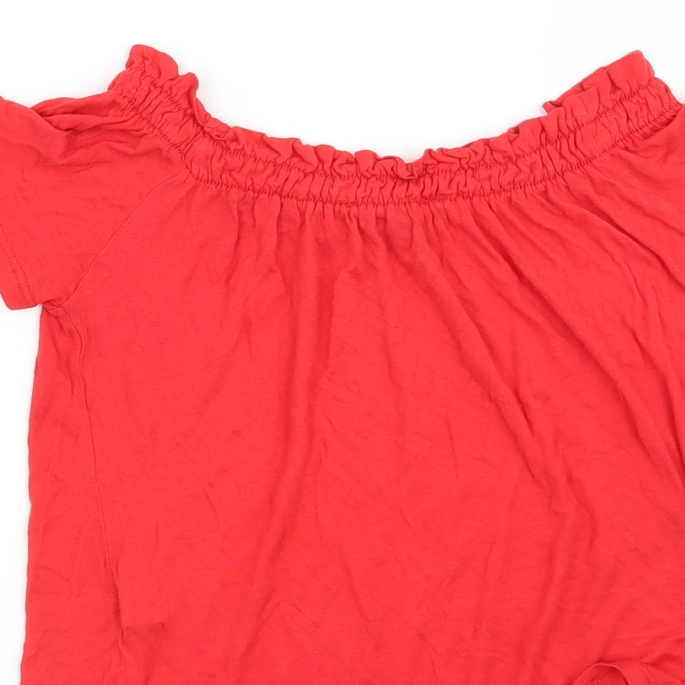 Brand and care label for Primark women’s red basic blouse, size UK 6