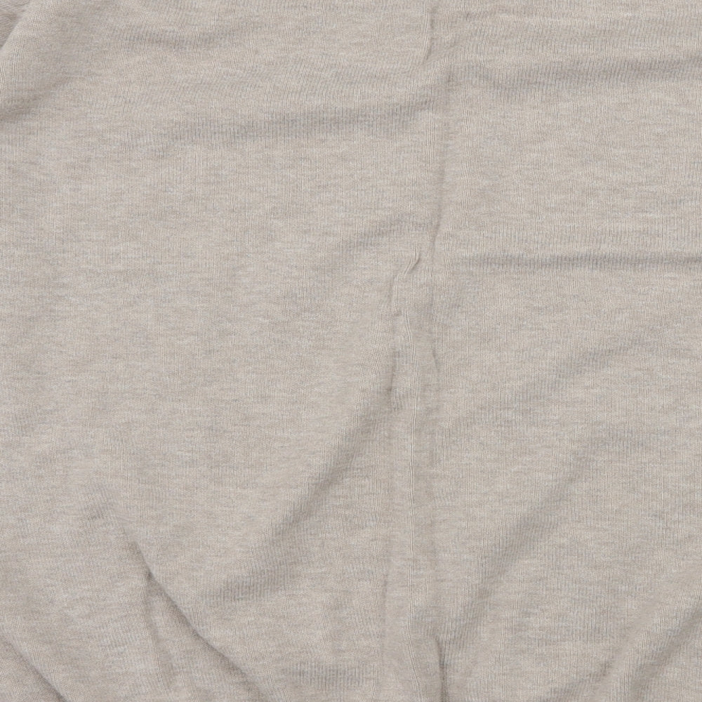 Brand and care label for Dunnes men’s ivory knit jumper, size 2XL