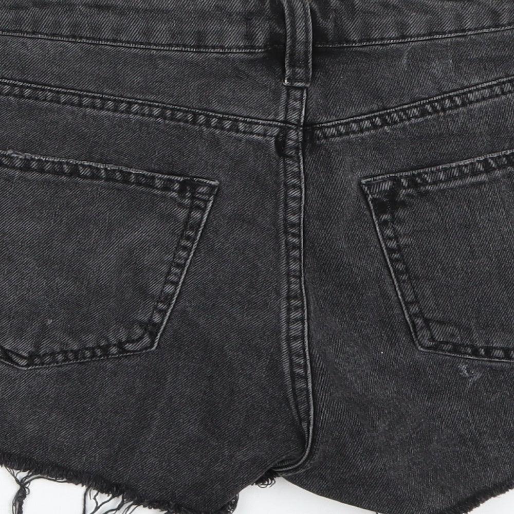 H&M Womens Black Bermuda Shorts Size 4
