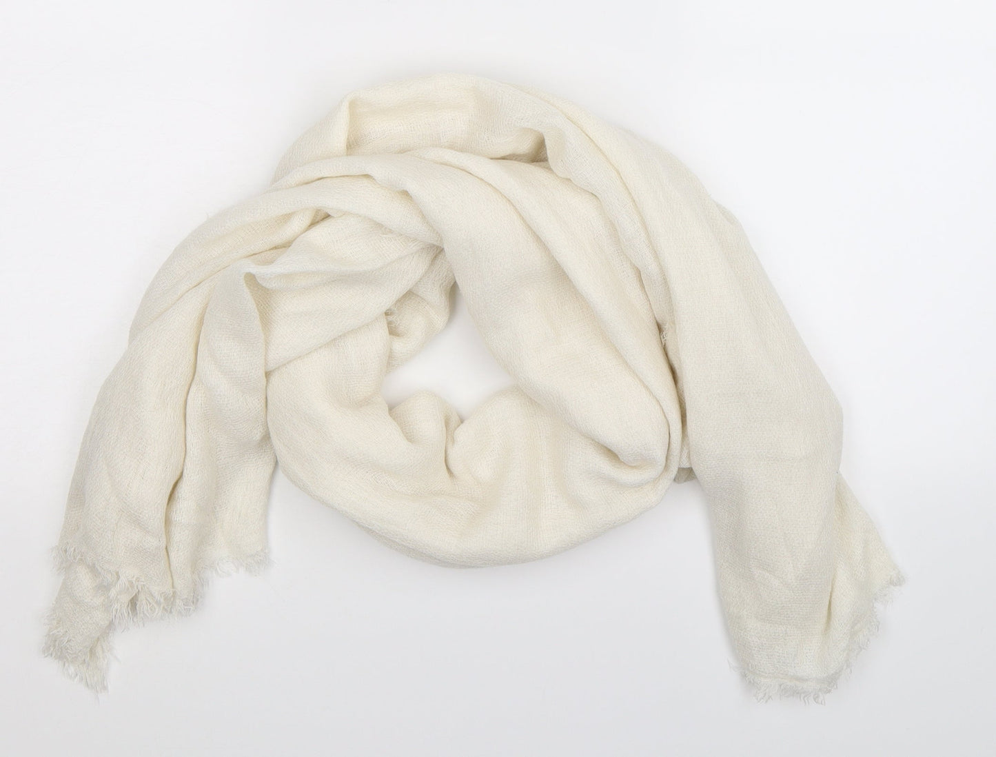 Preworn Womens White Knit Scarf
