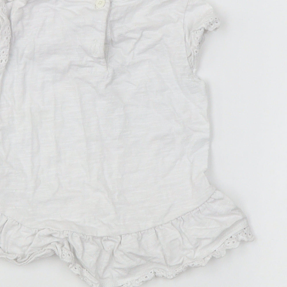 F&F Baby White A-Line Size 3-6 Months - Graphic on front