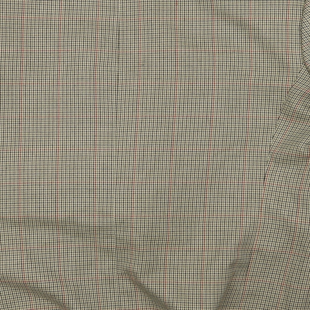 Brand and care label for Avenue men’s white check jacket suit jacket