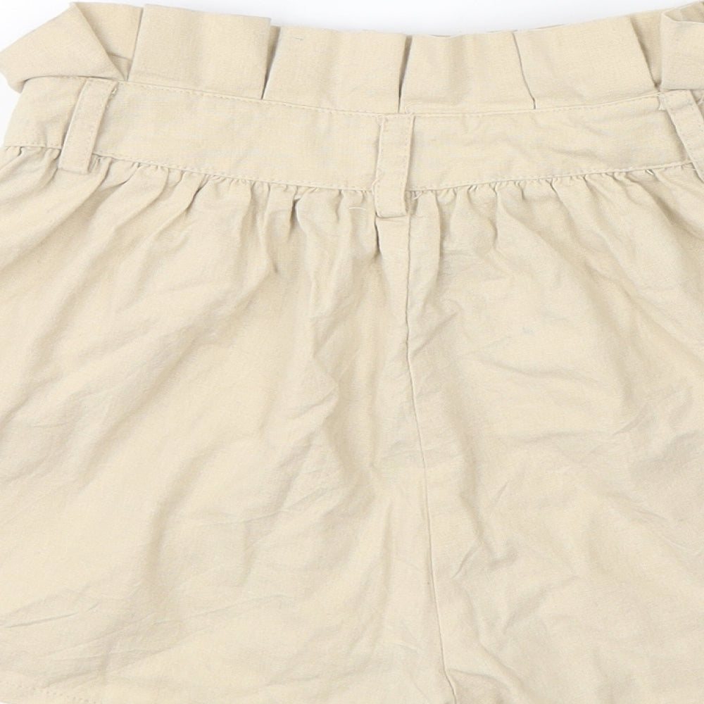 PRETTYLITTLETHING Womens Beige Chino Shorts Size 6