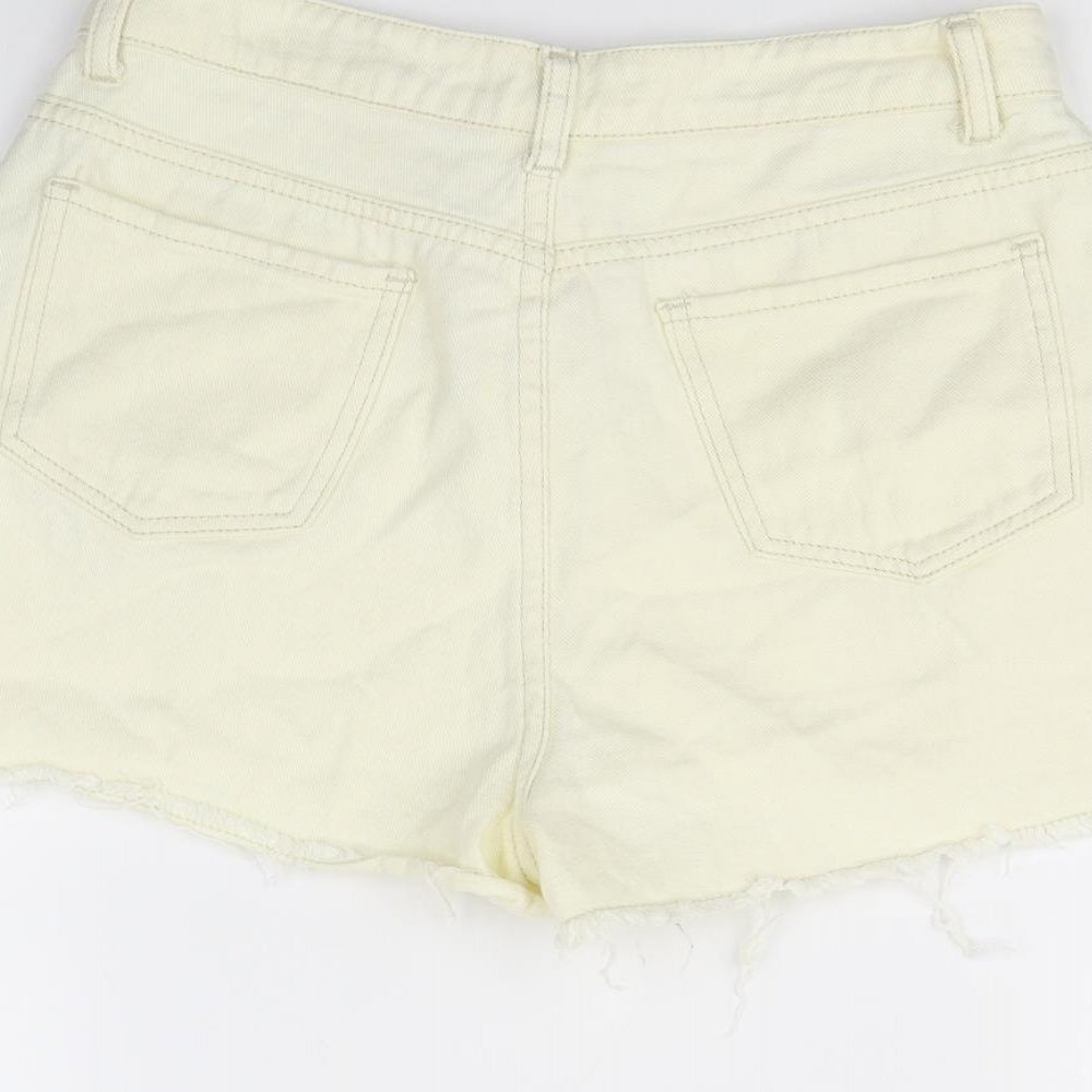 In the Style Womens Ivory Cut-Off Shorts Size 8
