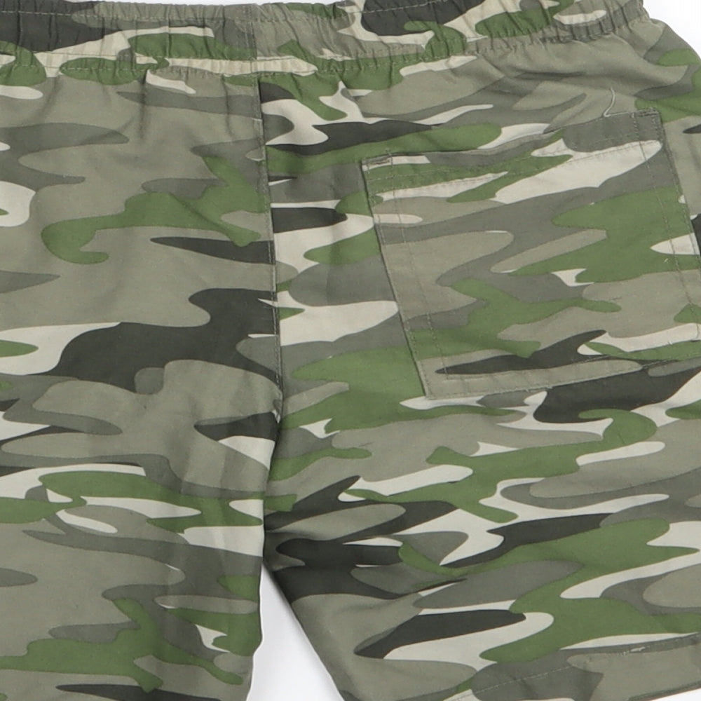Store Twenty One Boys Green Camouflage Cargo Shorts Size 3-4 Years