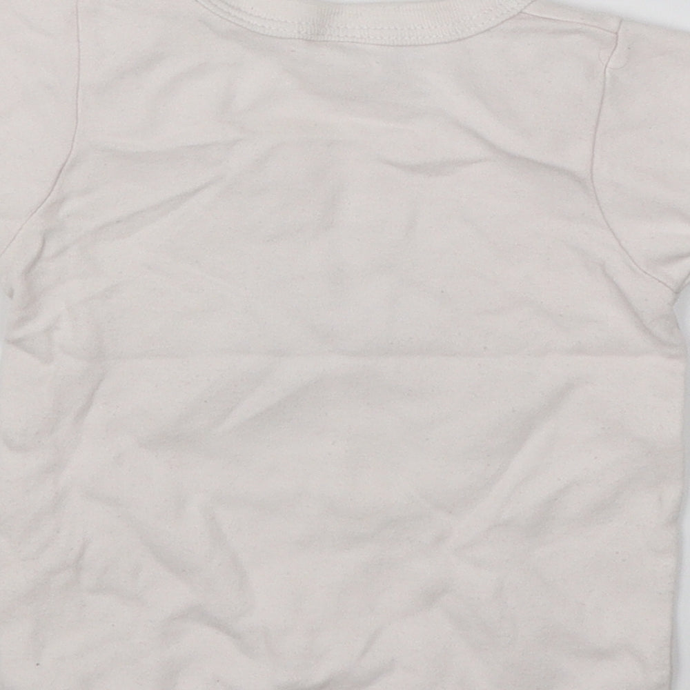 Preworn Baby White Basic T-Shirt Size 18-24 Months - Alnwick Castle