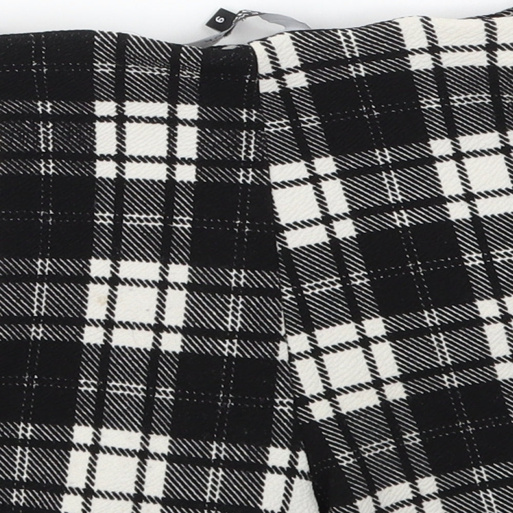 New Look Girls Black Check Cut-Off Shorts Size 9 Years