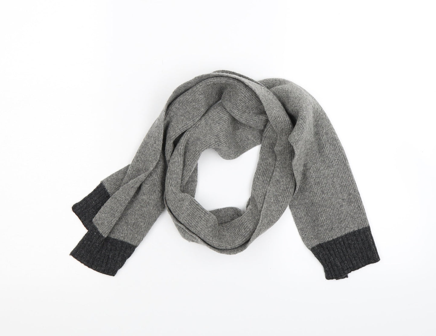 Preworn Unisex Grey Knit Scarf