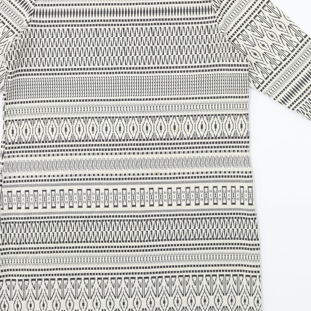 Preworn Womens White Geometric Shift Size 12