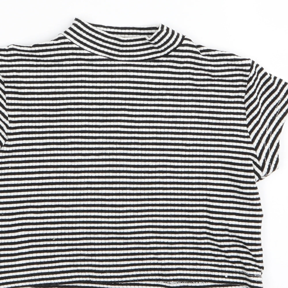 Preworn Girls White Striped Basic T-Shirt Size 8-9 Years