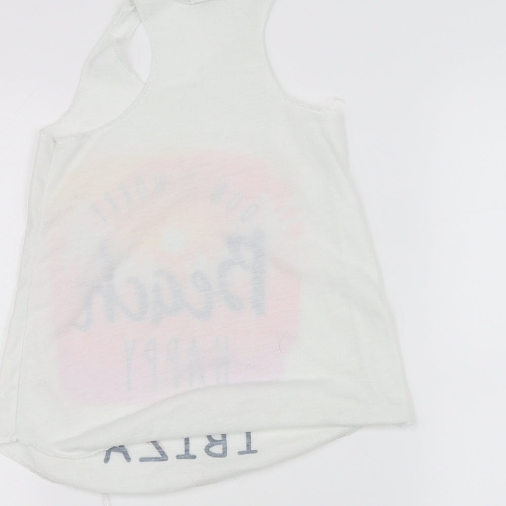 Brand and care label for planet zoo girls’ white basic tank, size 4, years