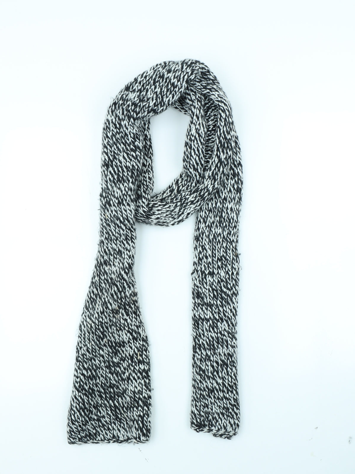 Preworn Womens Black Herringbone Scarf
