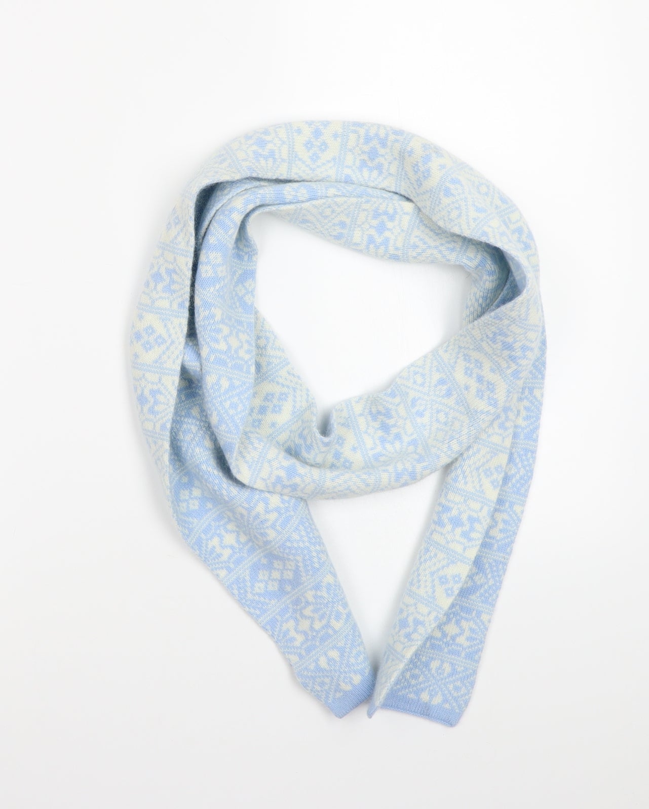 Preworn Womens White Geometric Scarf