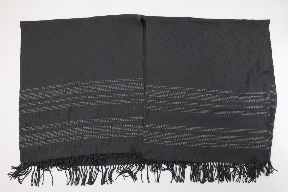 Preworn Womens Grey Striped Knit Shawl/Wrap