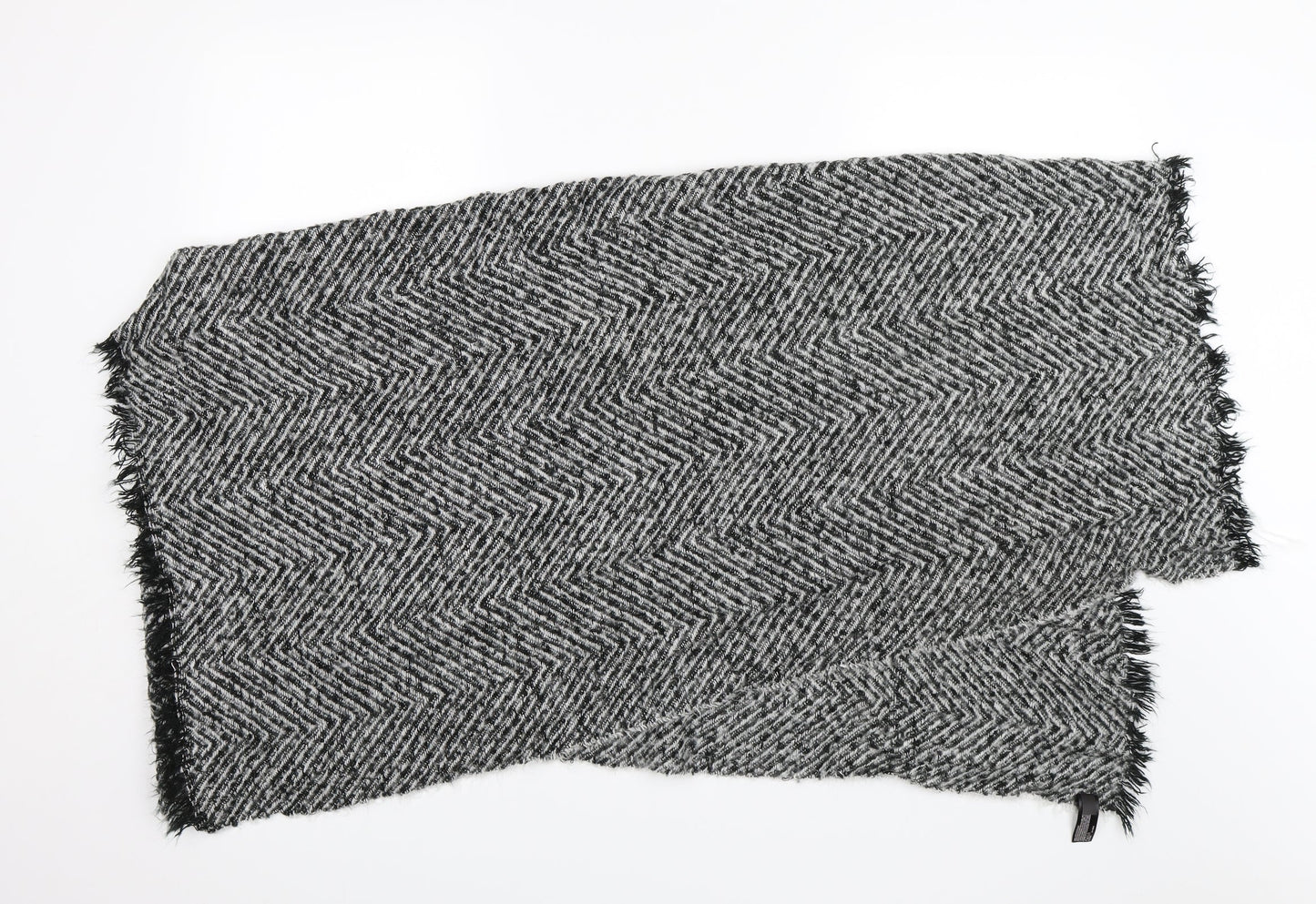 Express Unisex Black Geometric Shawl/Wrap