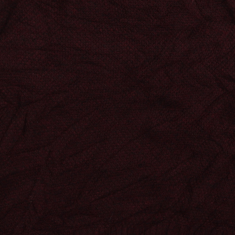 Brand and care label for Easy men’s red jumper, size L