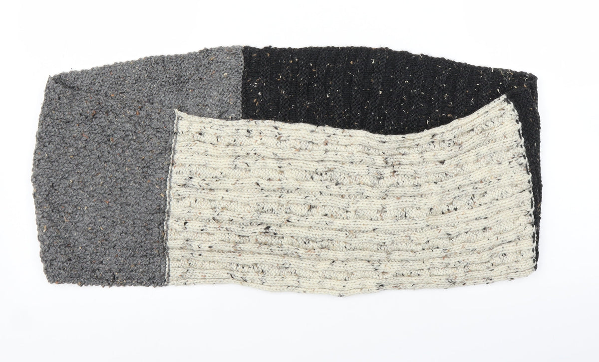 Preworn Womens Grey Knit Shawl/Wrap