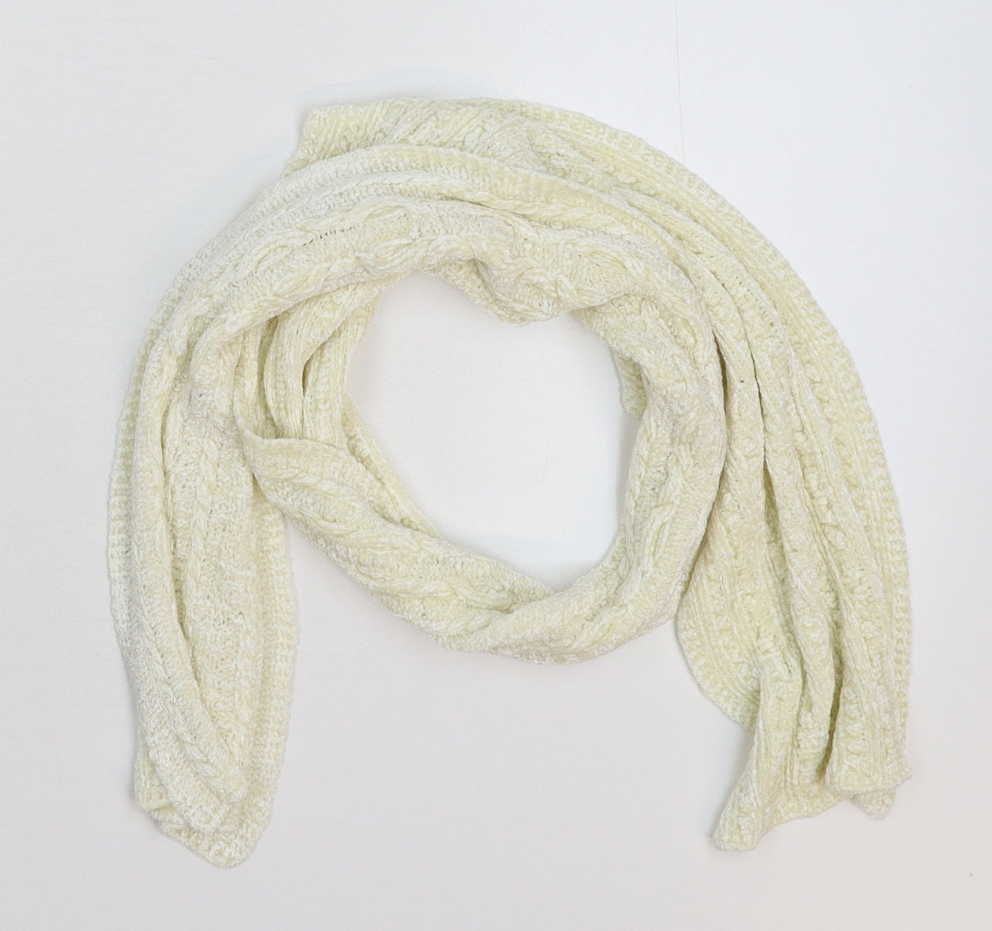 Preworn Womens White Knit Scarf