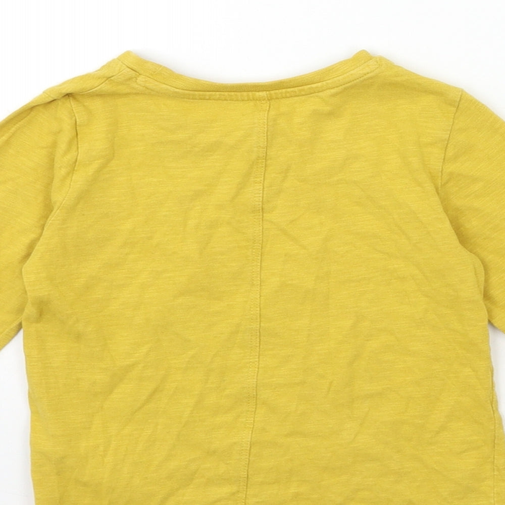 Brand and care label for mamas & papas girls’ yellow basic t-shirt, size 2-3, years