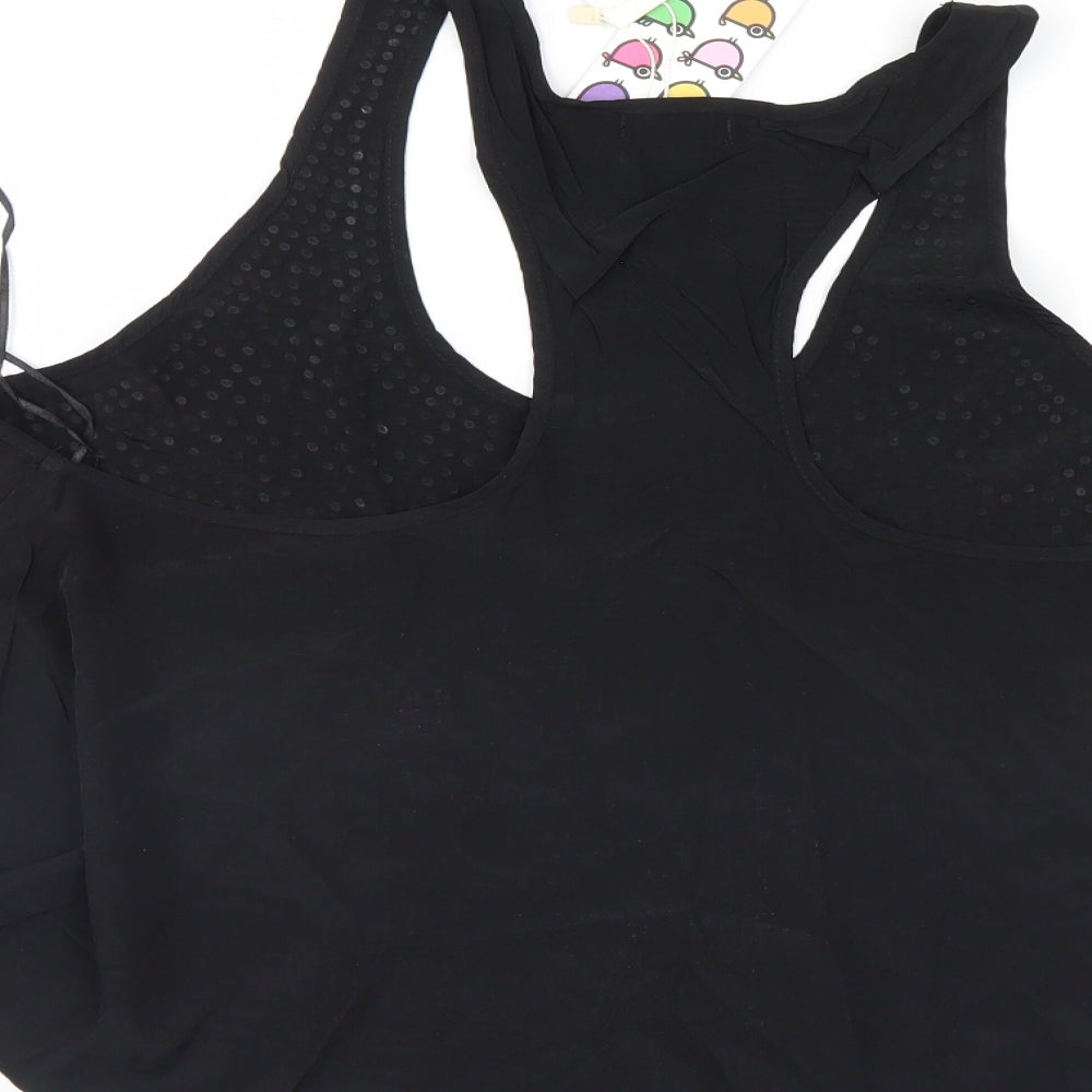 Striking Womens Black Basic T-Shirt Size M