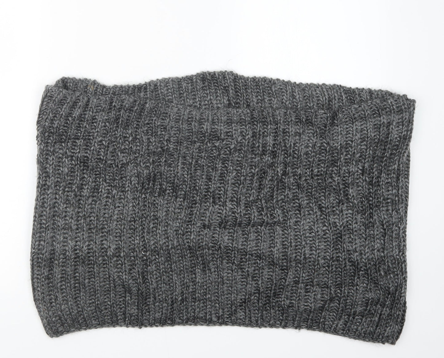 Preworn Womens Grey Knit Scarf - Snood