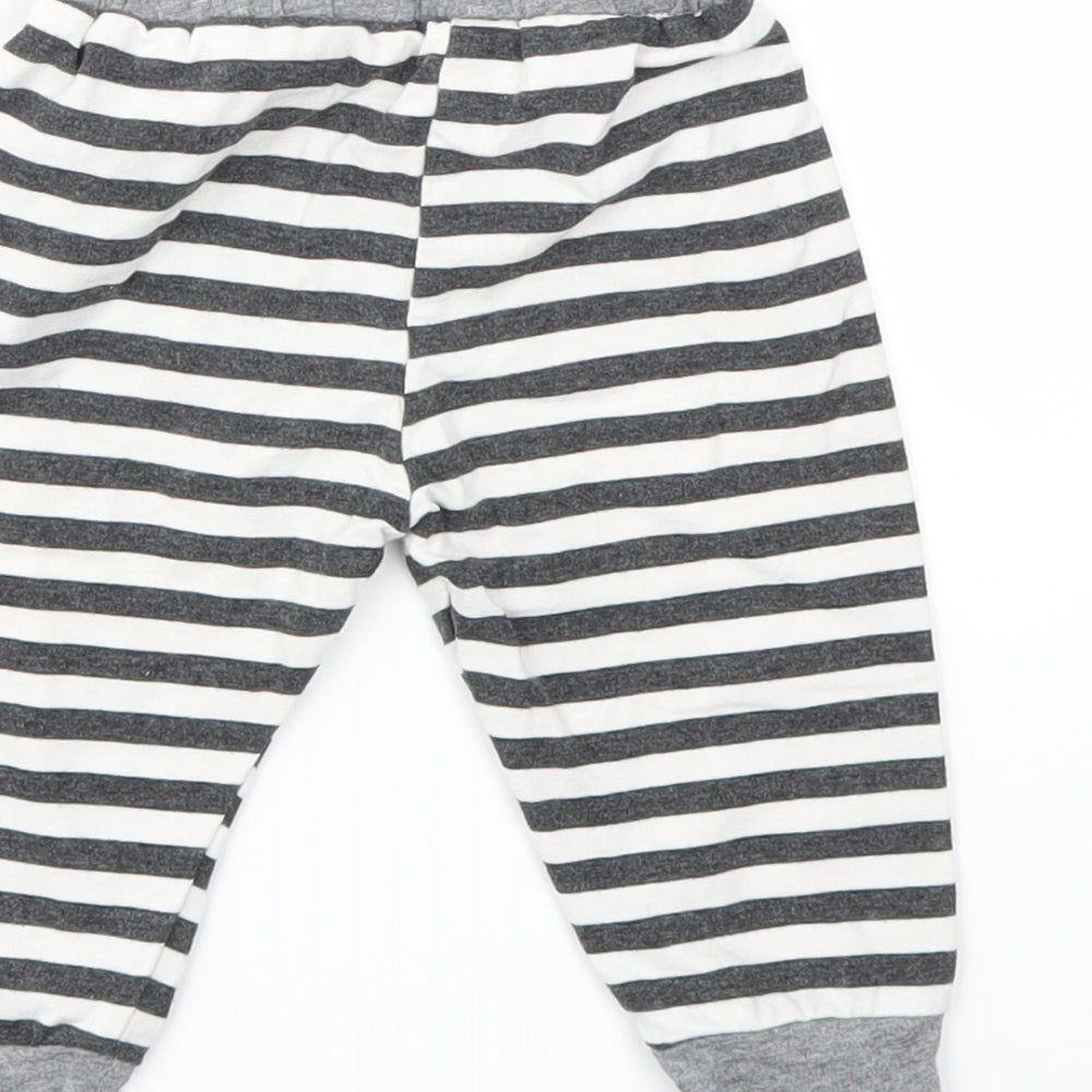Preworn Boys Black Striped Capri Leggings Size 3-6 Months