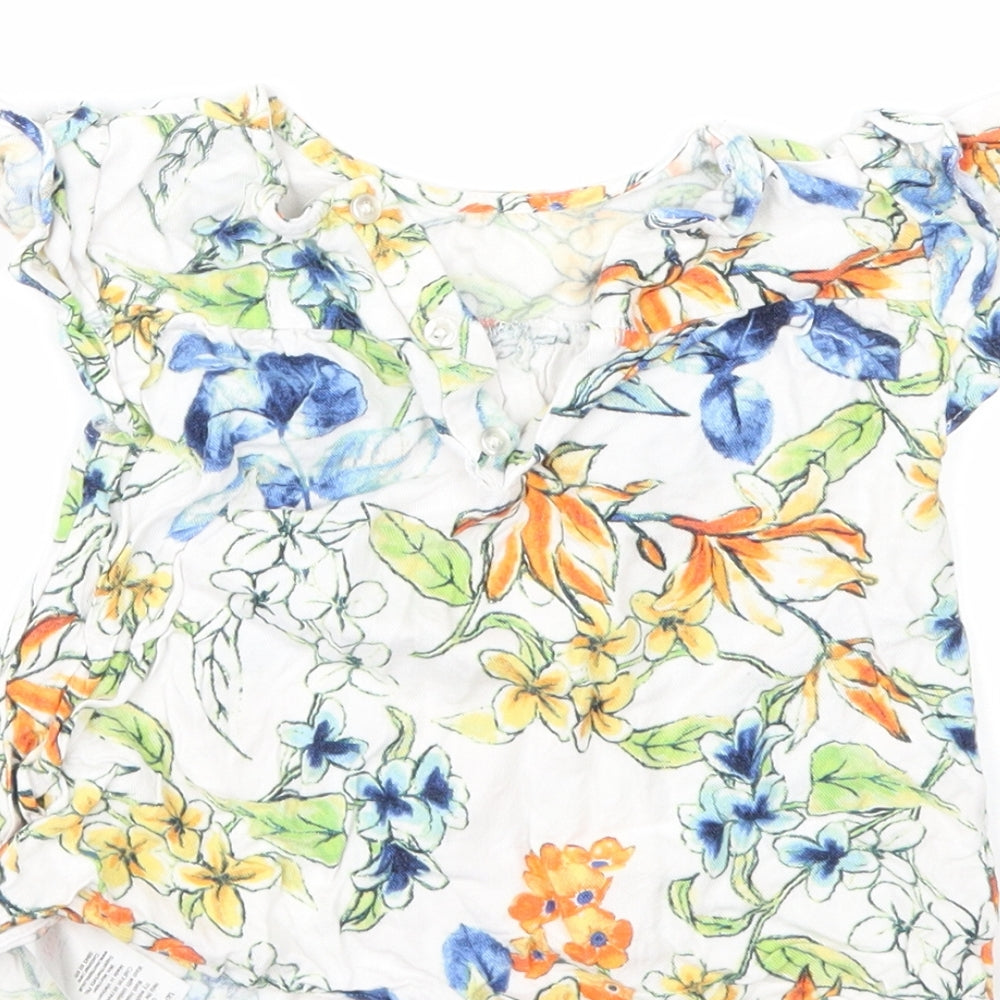 Nutmeg Girls White Floral Basic T-Shirt Size 4-5 Years