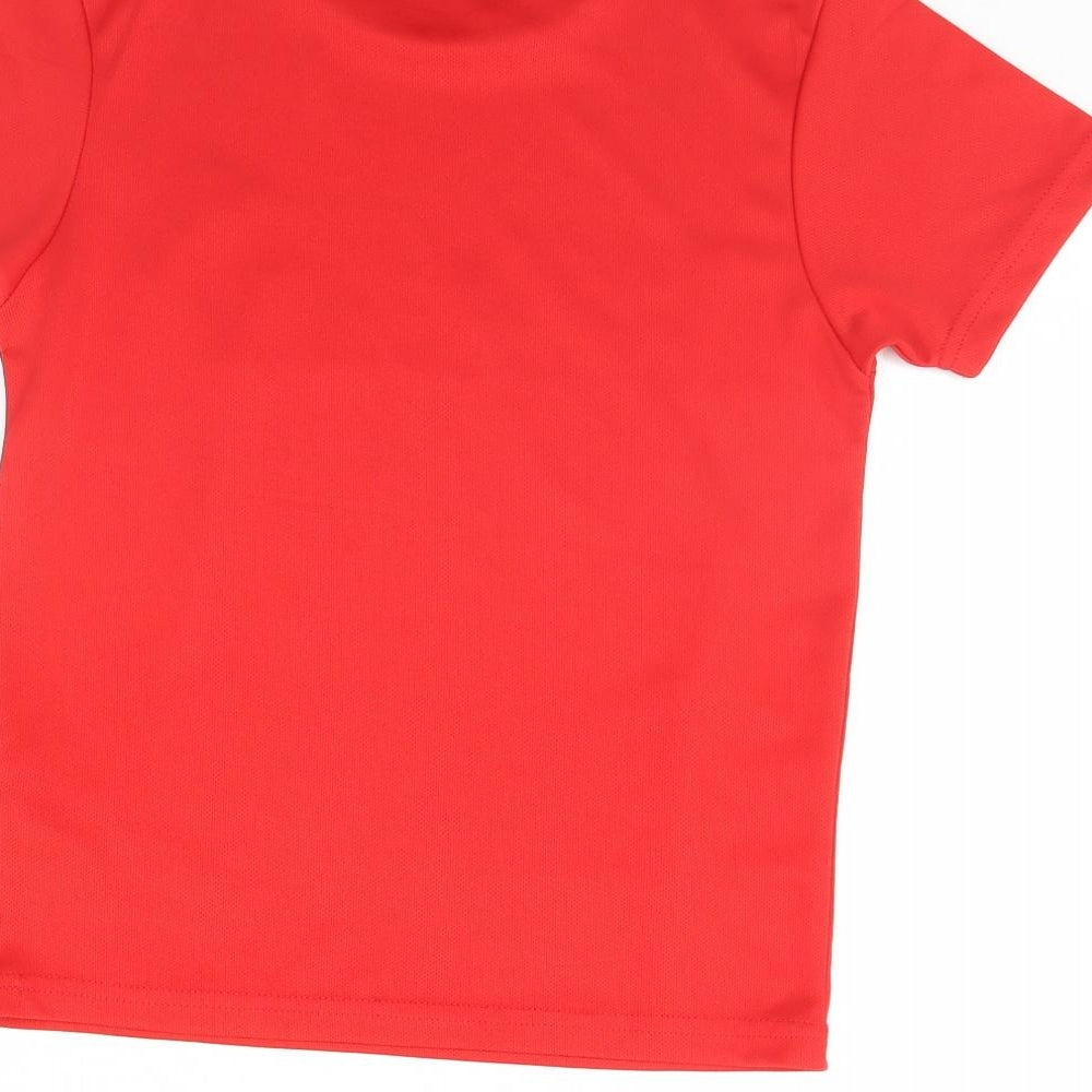 Preworn Boys Red Basic T-Shirt Size 7 Years - martial arts