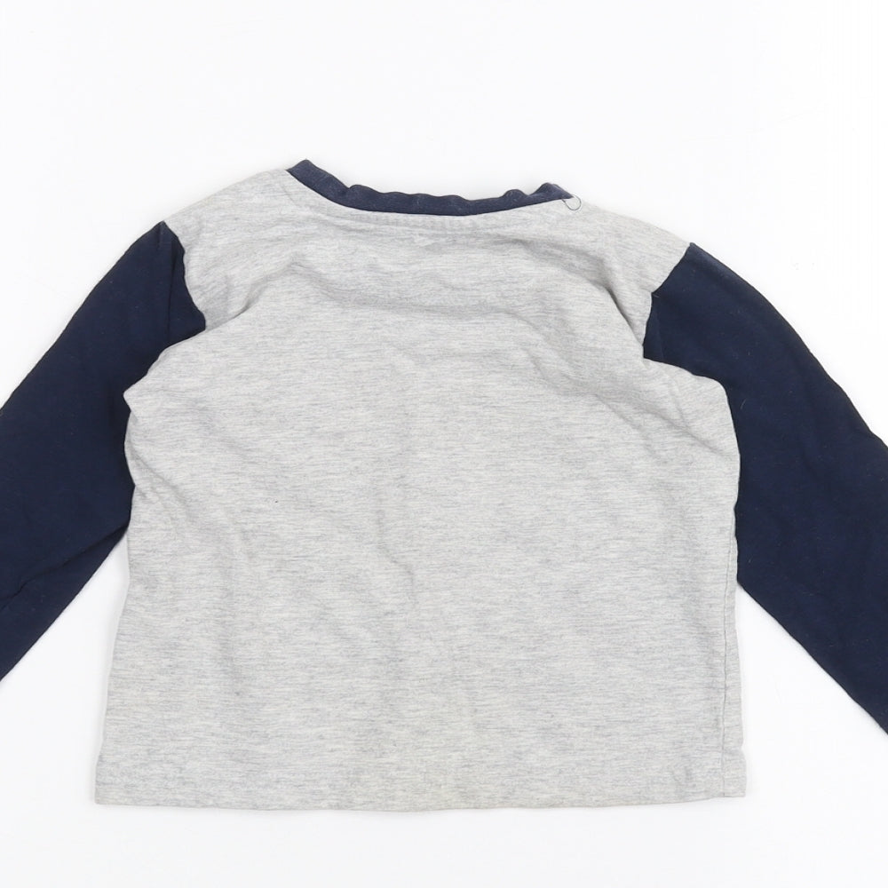 Matalan Baby Grey Basic T-Shirt Size 12-18 Months - Fire Engine