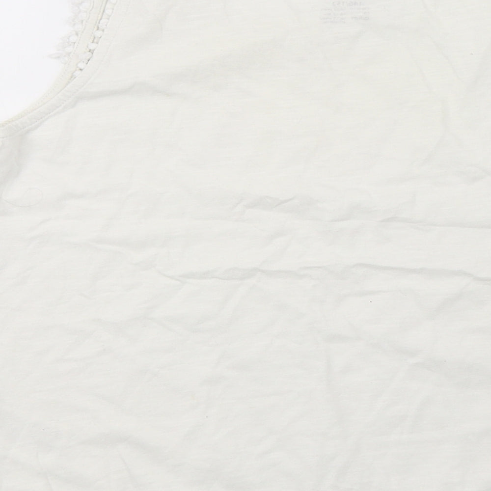 pepperts Girls White Basic T-Shirt Size 10-11 Years