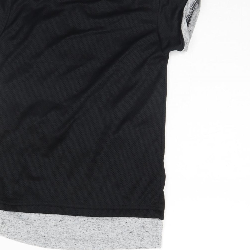 Primark Boys Black Basic T-Shirt Size 5 Years
