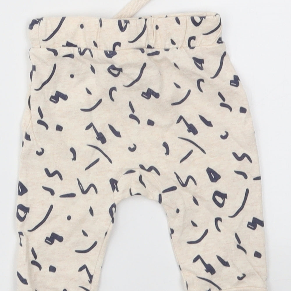 FRED &FLO Baby Ivory Animal Print Capri Leggings Size 3-6 Months